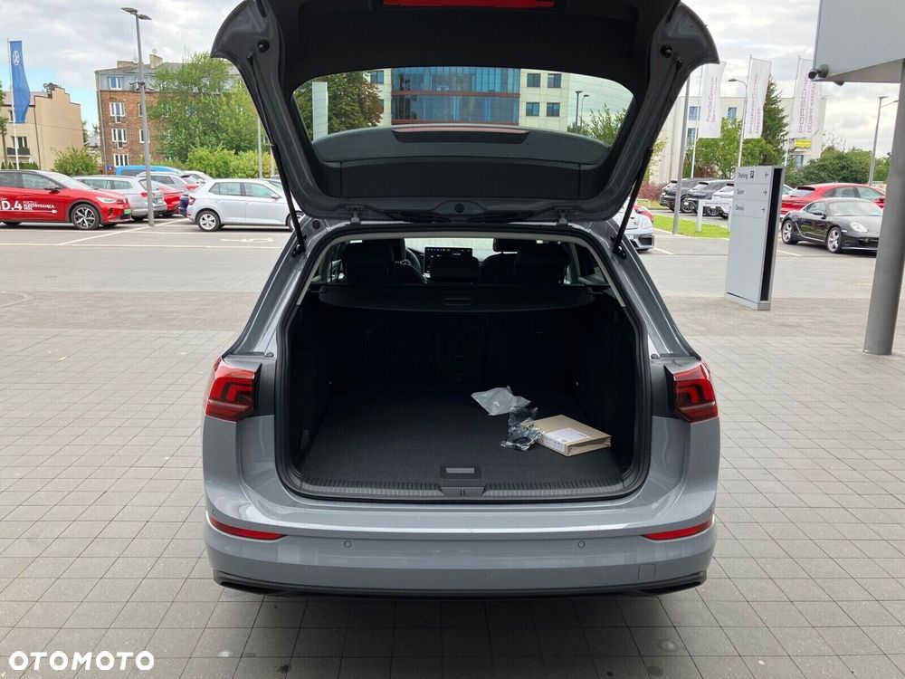 Volkswagen Golf Variant - 10