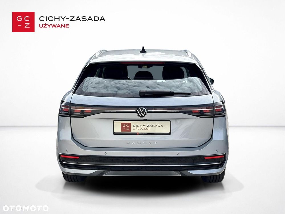 Volkswagen Passat Variant 2024 photo 4