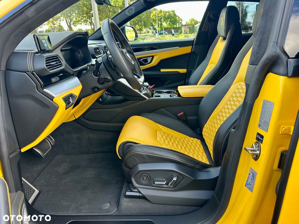 Lamborghini Urus Standard - 14