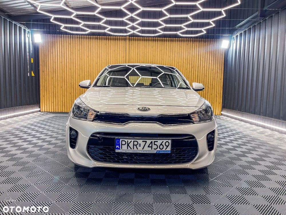 Kia Rio 1.2 L - 17