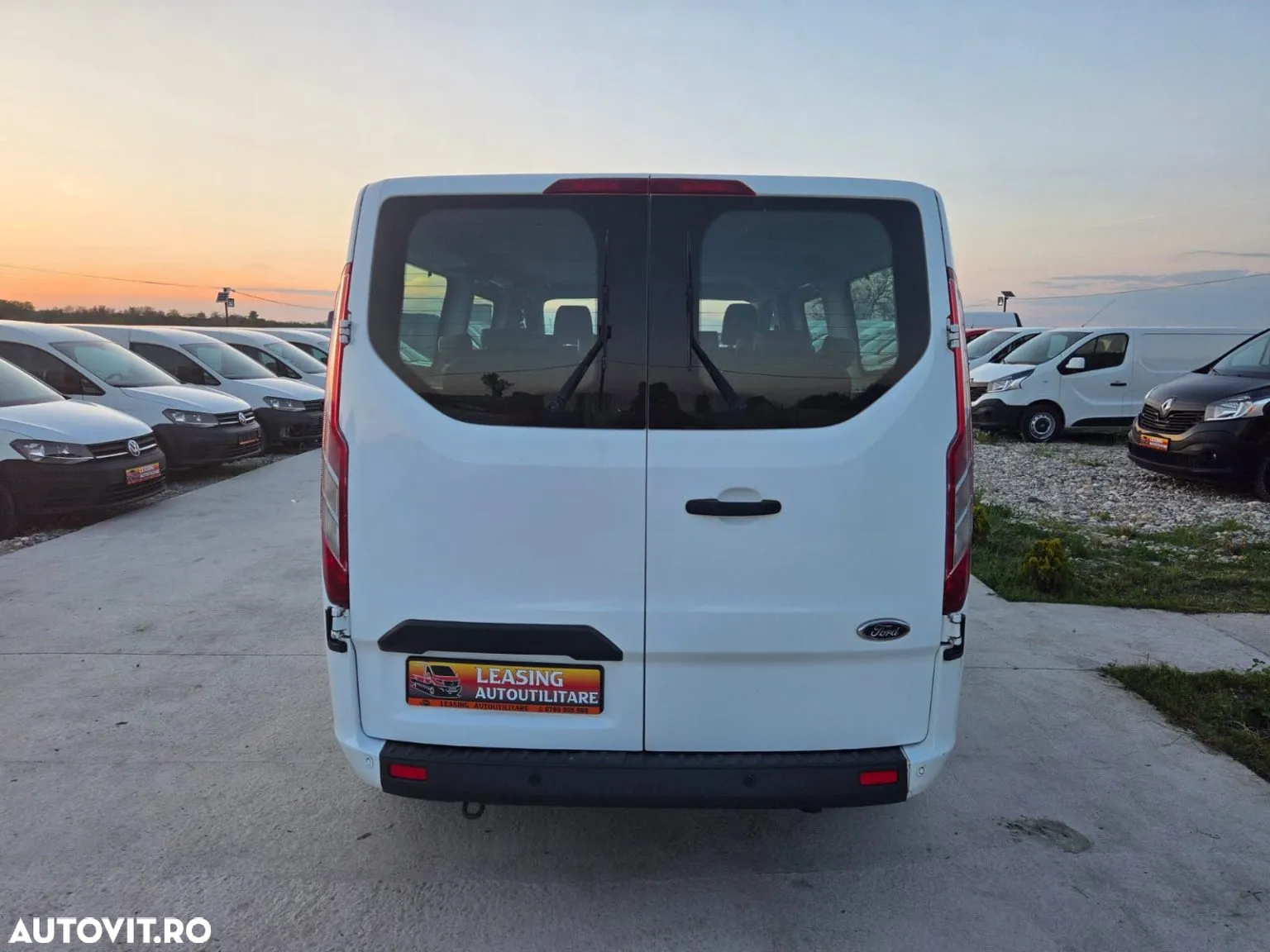 Ford Transit New Custom L2H1 9locuri - 6