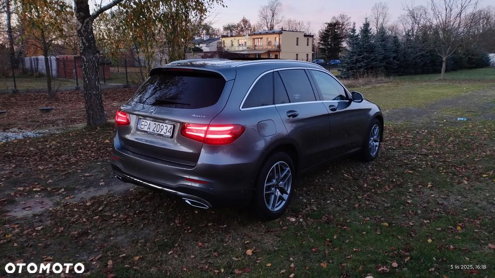 Mercedes-Benz GLC 220 d 4Matic 9G-TRONIC AMG Line - 7