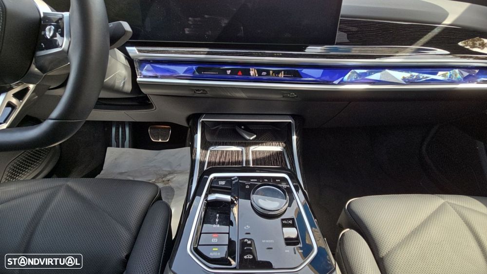 BMW i7 eDrive50 Pack Desportivo M Pro - 13