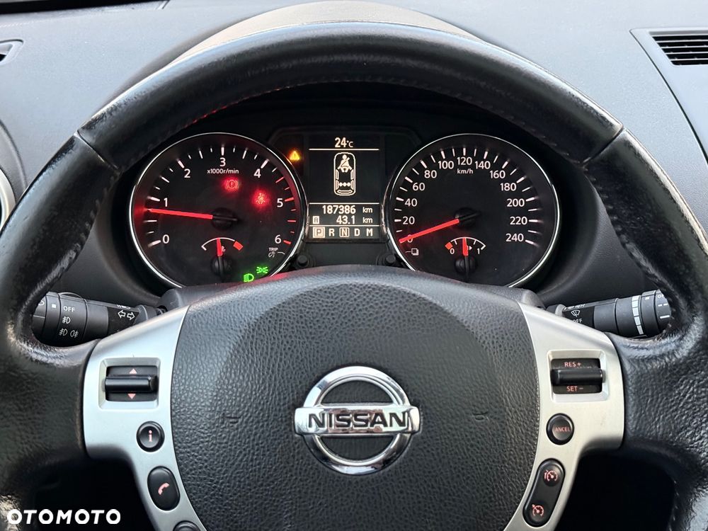 Nissan Qashqai 2.0 dCi 4x4 360 EU5 - 8