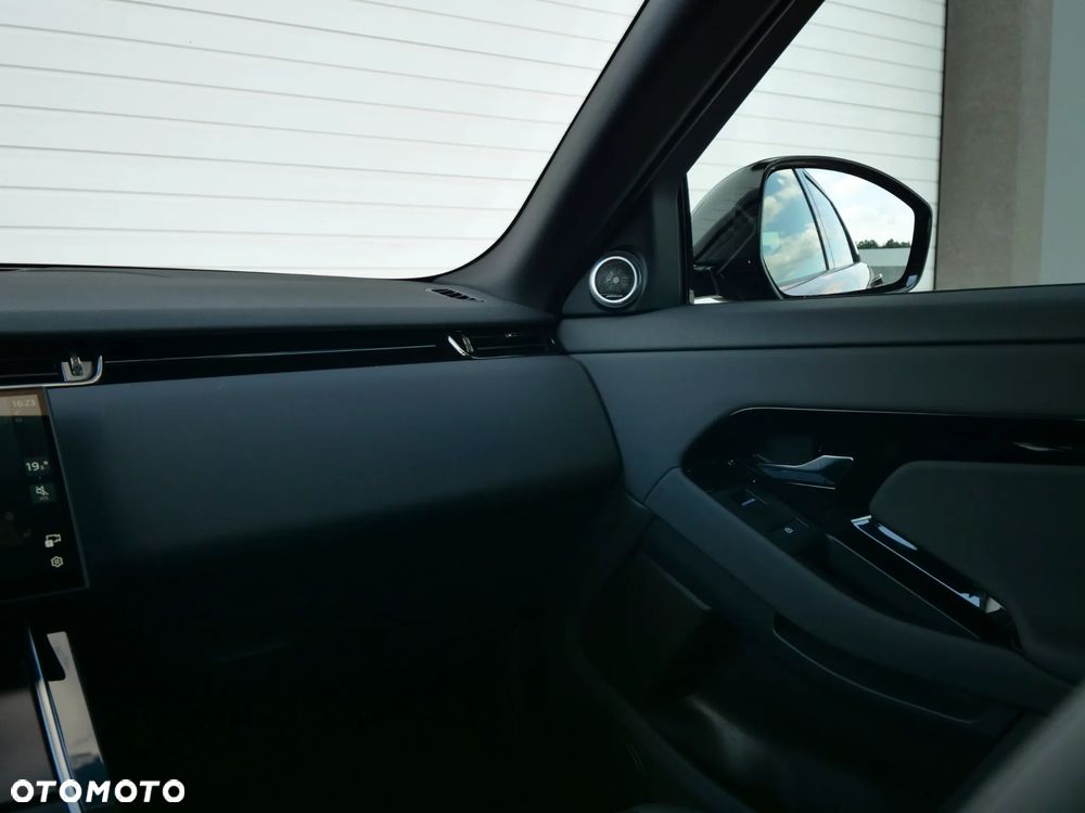 Land Rover Range Rover Evoque - 25