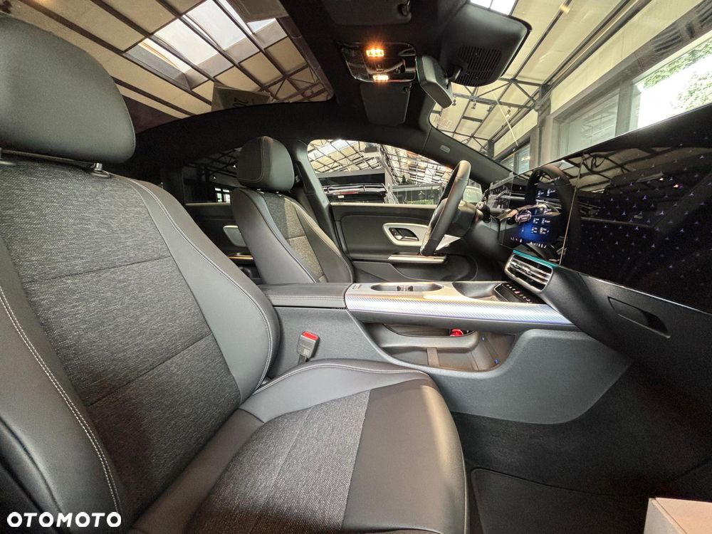 Mercedes-Benz CLA 200 mHEV 8G-DCT - 10