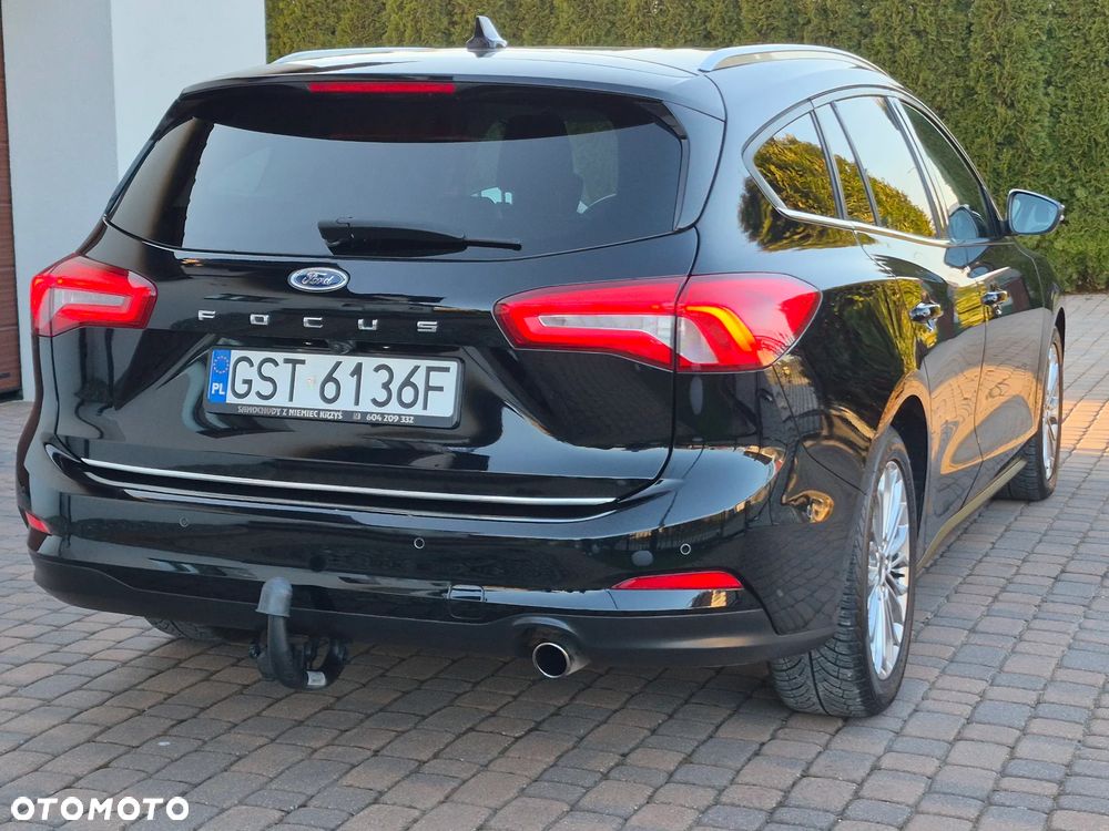 Ford Focus - 36