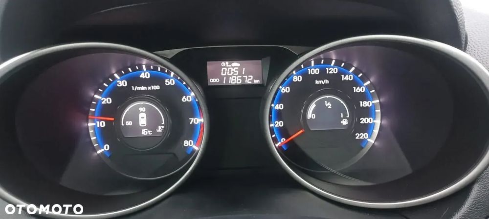 Hyundai ix35 blue 1.6 2WD Finale Silver - 11