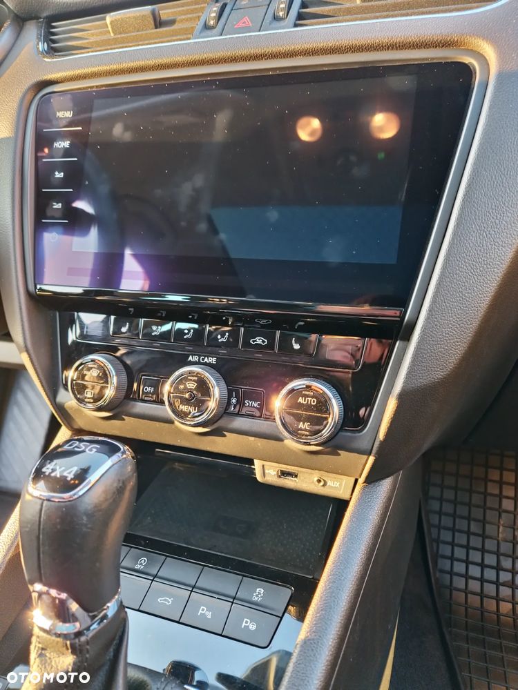 Skoda Octavia Scout 2.0 TDI 4x4 DSG - 18