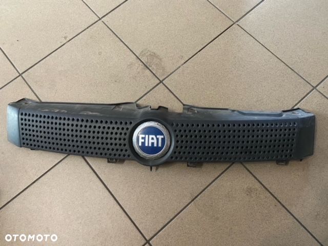 GRILL ATRAPA FIAT PANDA - 1
