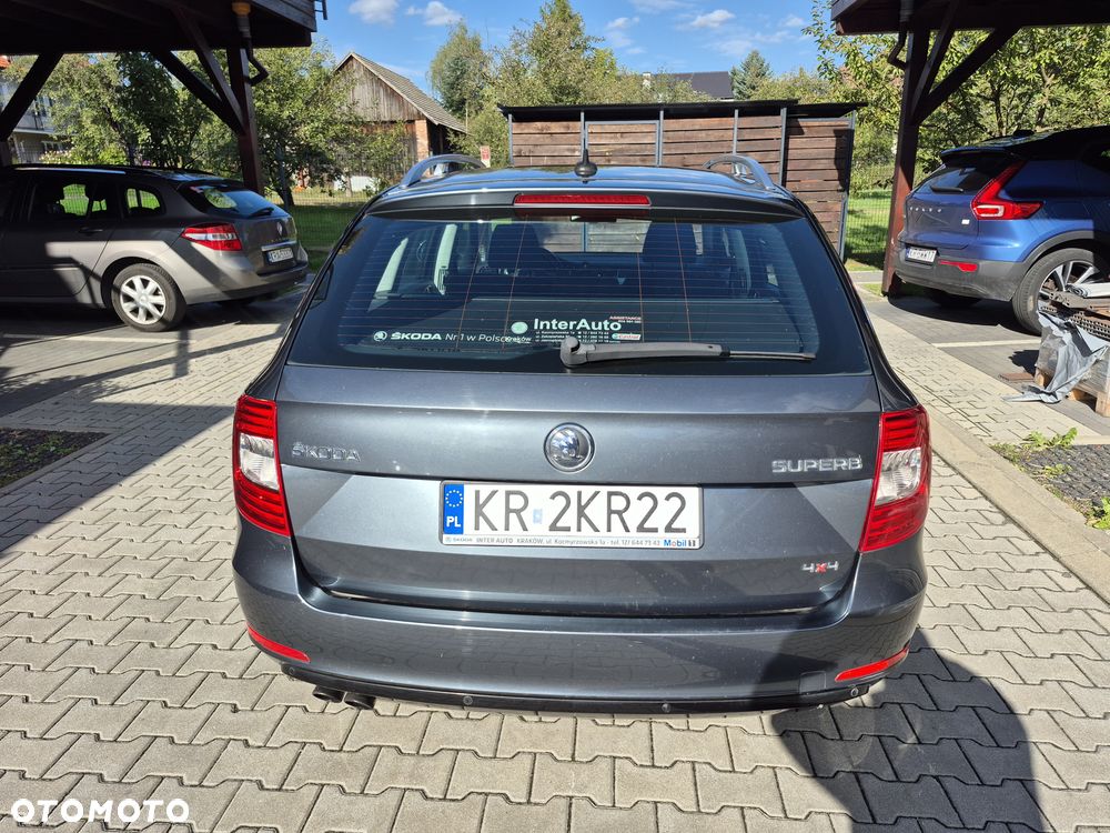 Skoda Superb 2.0 TDI 4x4 Ambition - 8