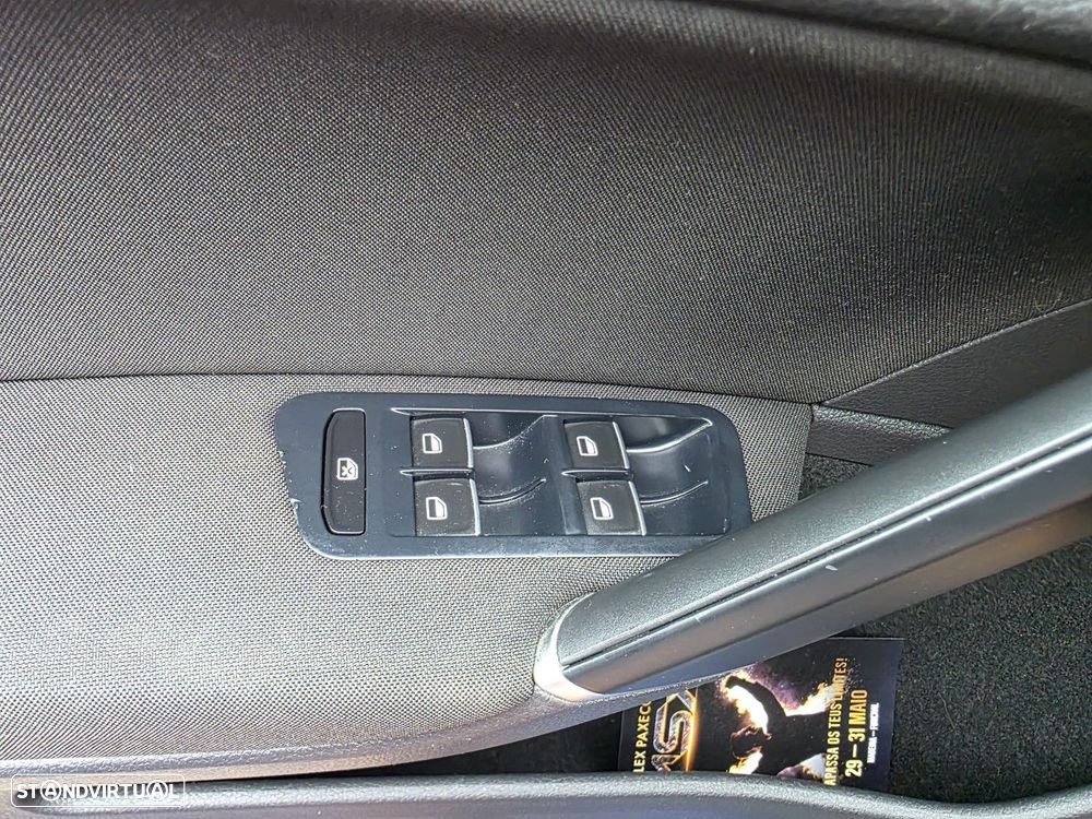 VW Golf R 4Motion BlueMotion - 31