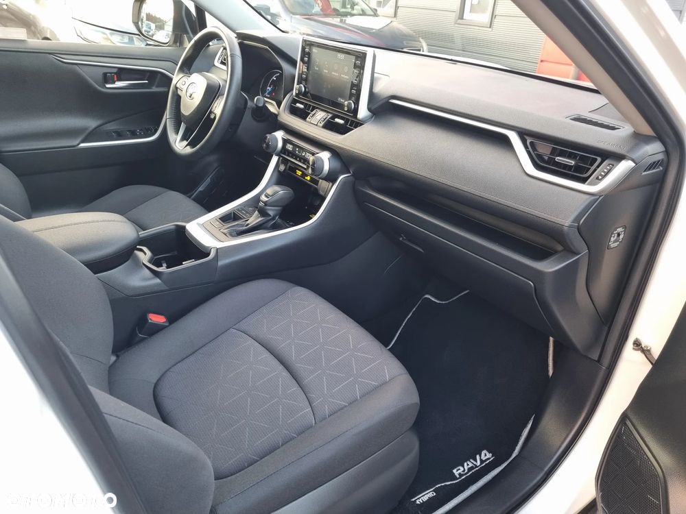 Toyota RAV4 - 13