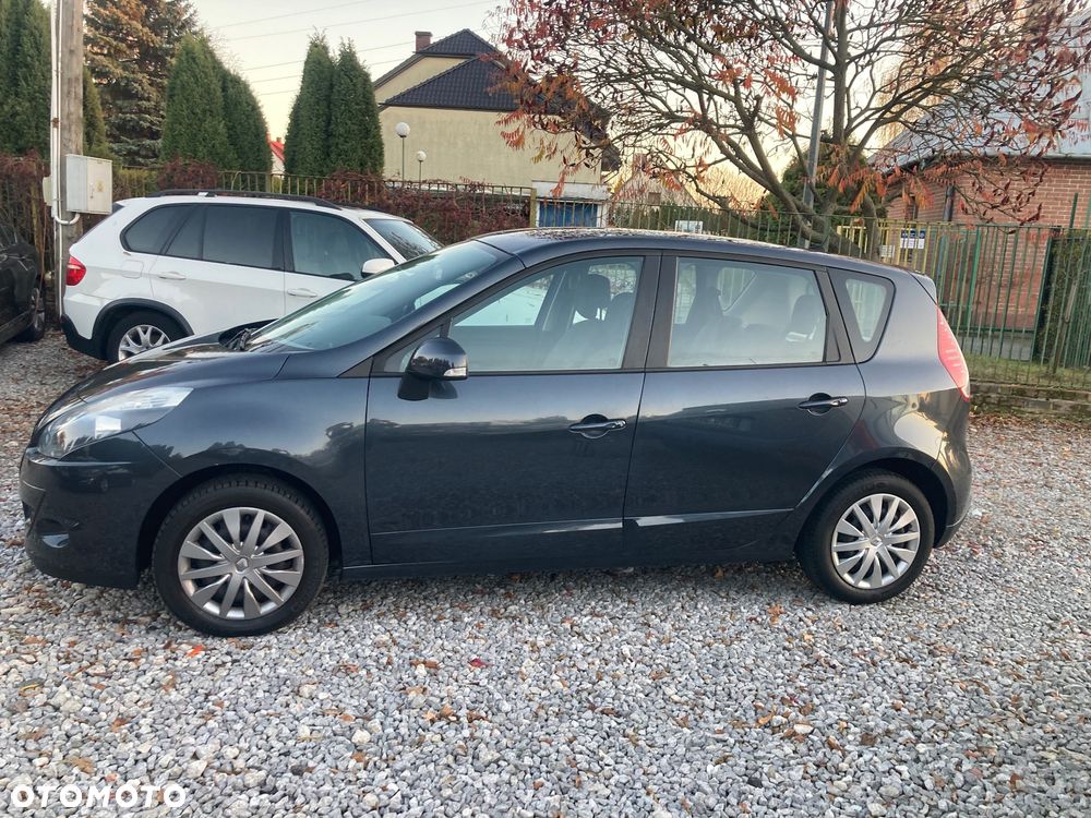 Renault Scenic 1.6 16V 110 Authentique - 4