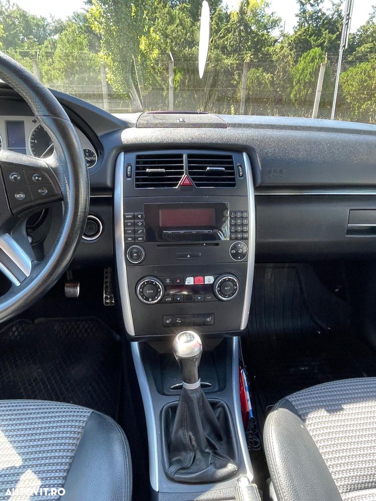 Mercedes-Benz B 200 CDI - 8