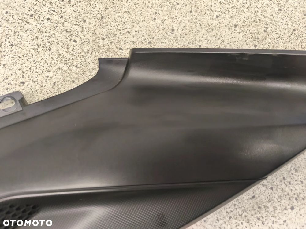 Owiewka, osłona prawa, bok, boczek, wypełnienie prawe Triumph Trident 660 2022 - 3