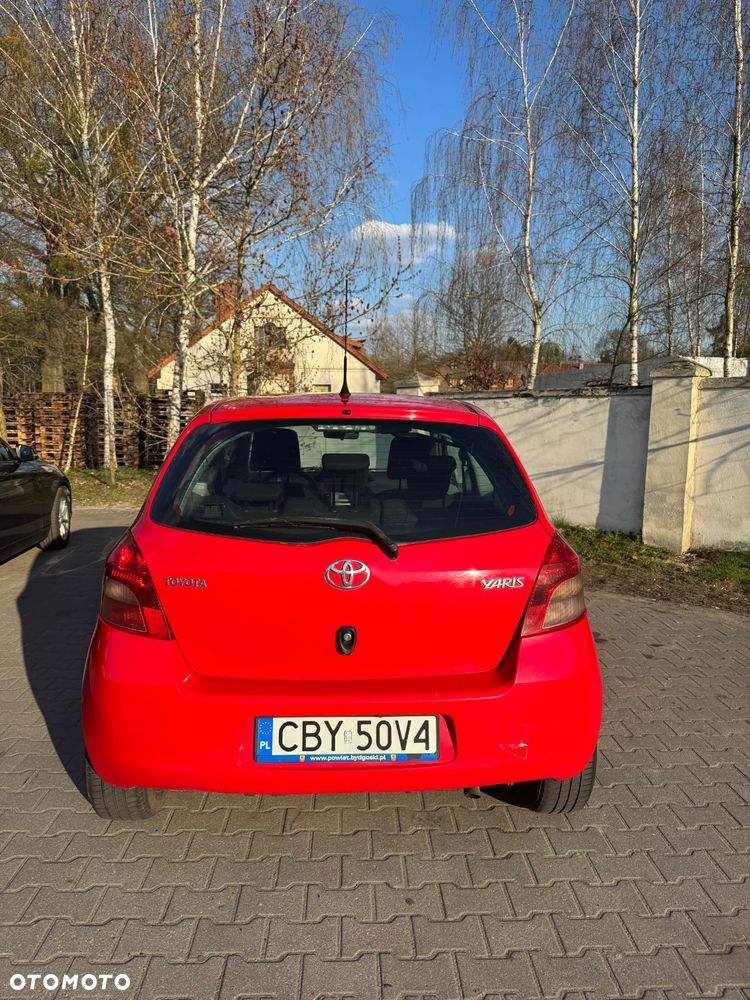 Toyota Yaris 1.3 Sol MM - 12