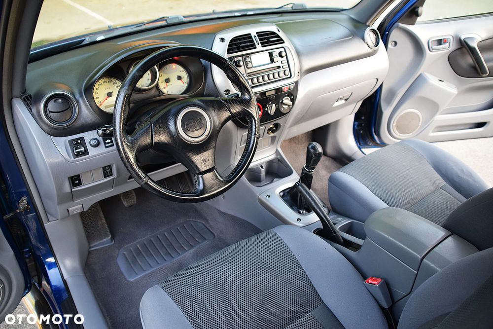 Toyota RAV4 4x4 - 25