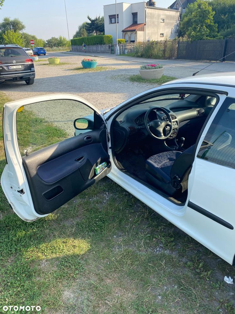 Peugeot 206 - 16
