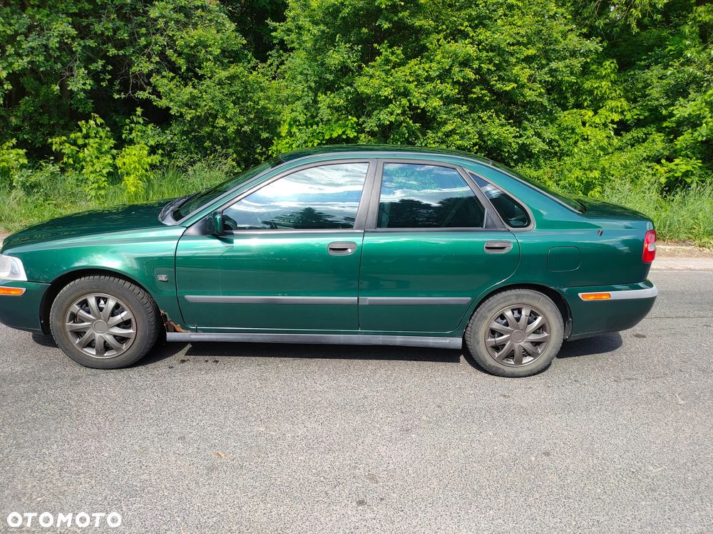 Volvo S40 1.6 - 7