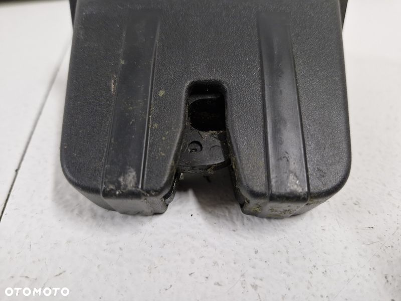 volkswagen passat b8 kombi zamek klapy bagażnika tył 3g0827505c - 5