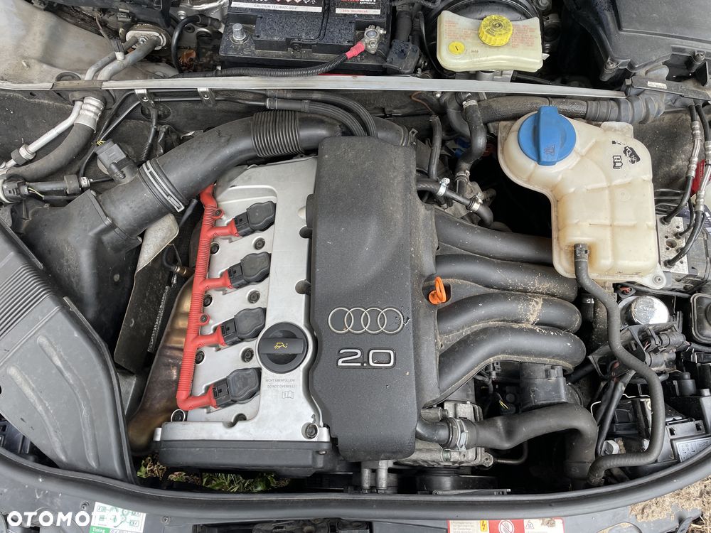 Audi A4 Limousine - 5