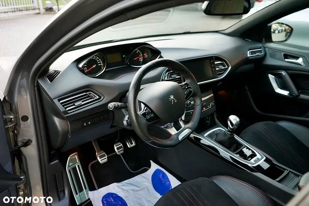 Peugeot 308 - 23