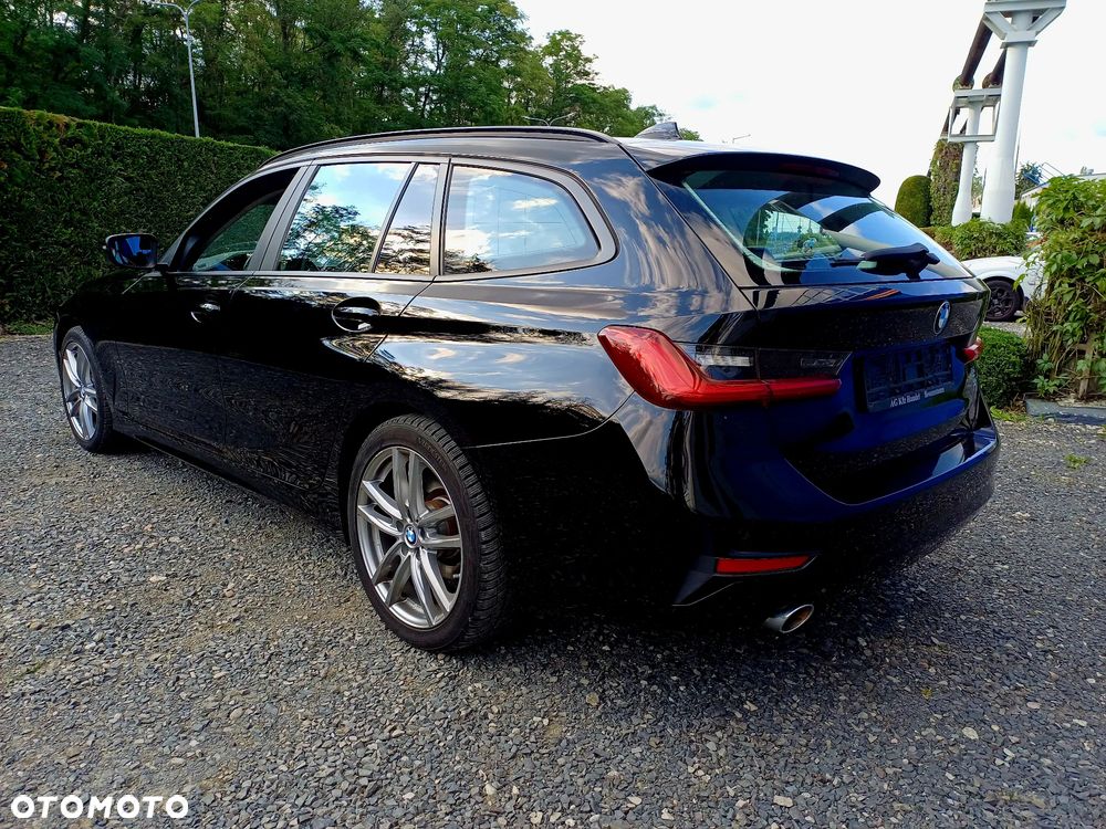 BMW Seria 3 318d Edition Luxury Line Purity - 3
