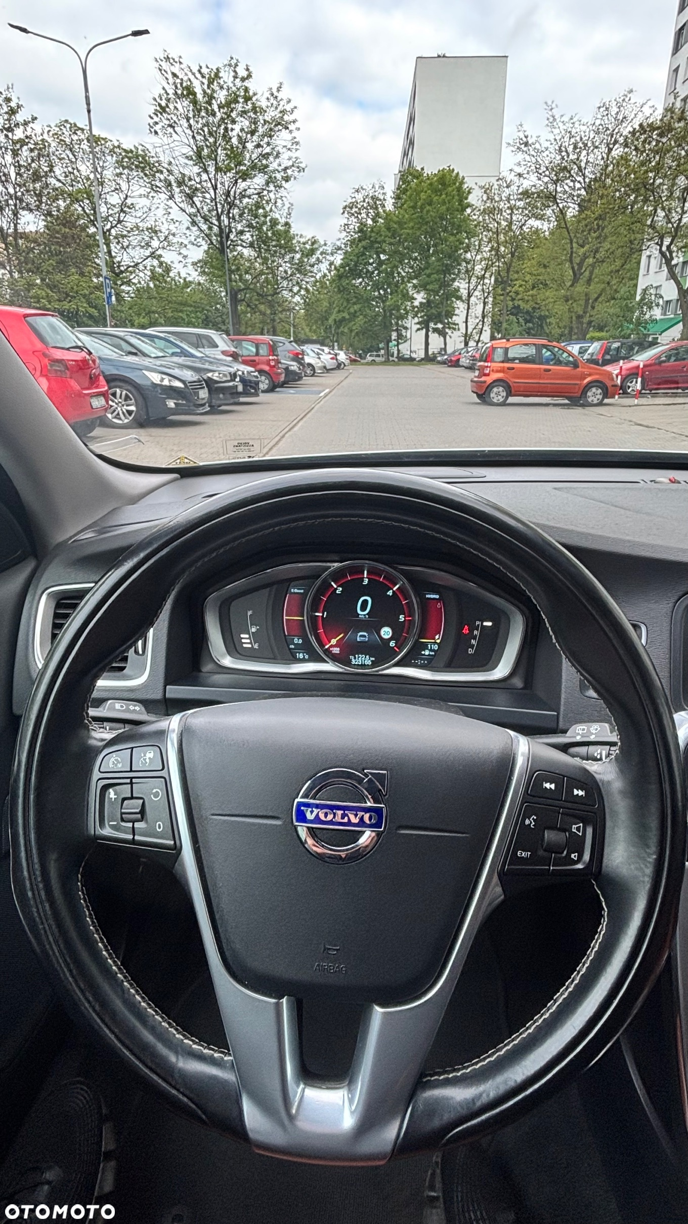 Volvo V60 D6 AWD Plug-in Hybrid Summum - 35