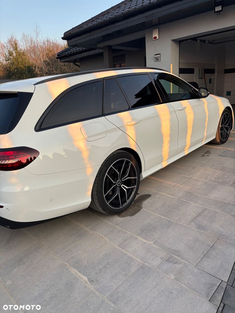 Mercedes-Benz Klasa E 220 d 9G-TRONIC - 3