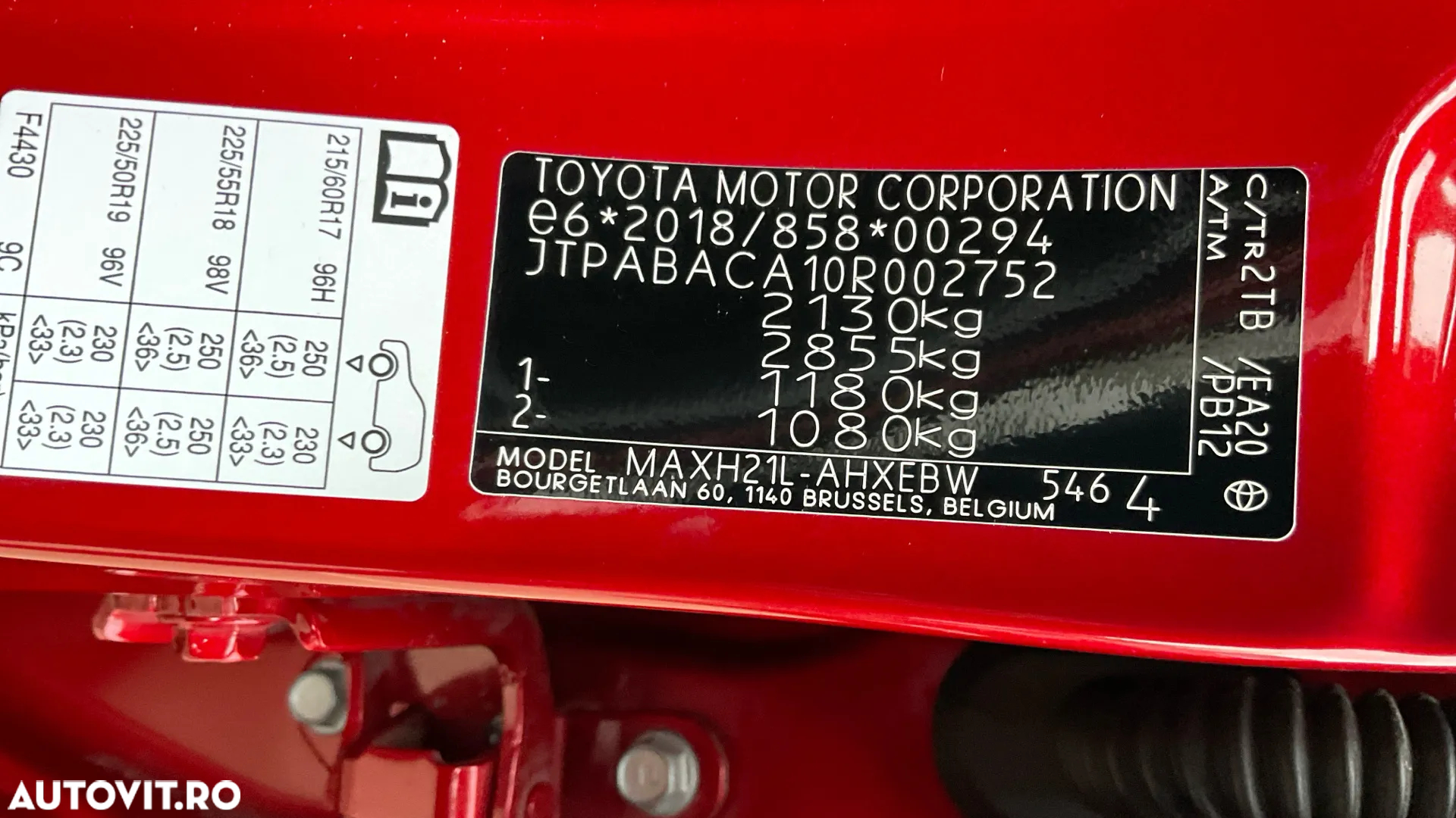 Toyota C-HR 2.0 PHEV 223 CP 4x2 CVT Exclusive - 39