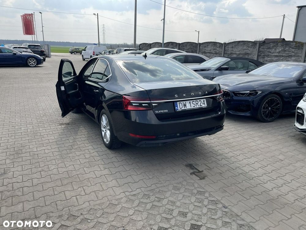 Skoda Superb 2.0 TDI SCR Style DSG - 3