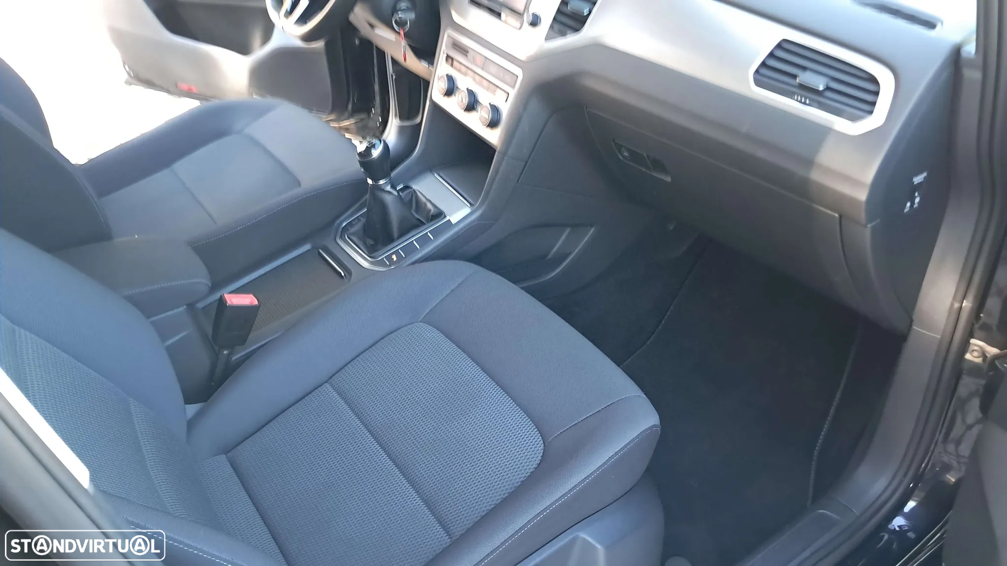 VW Golf Sportsvan 1.6 TDI BlueMotion Comfortline - 39