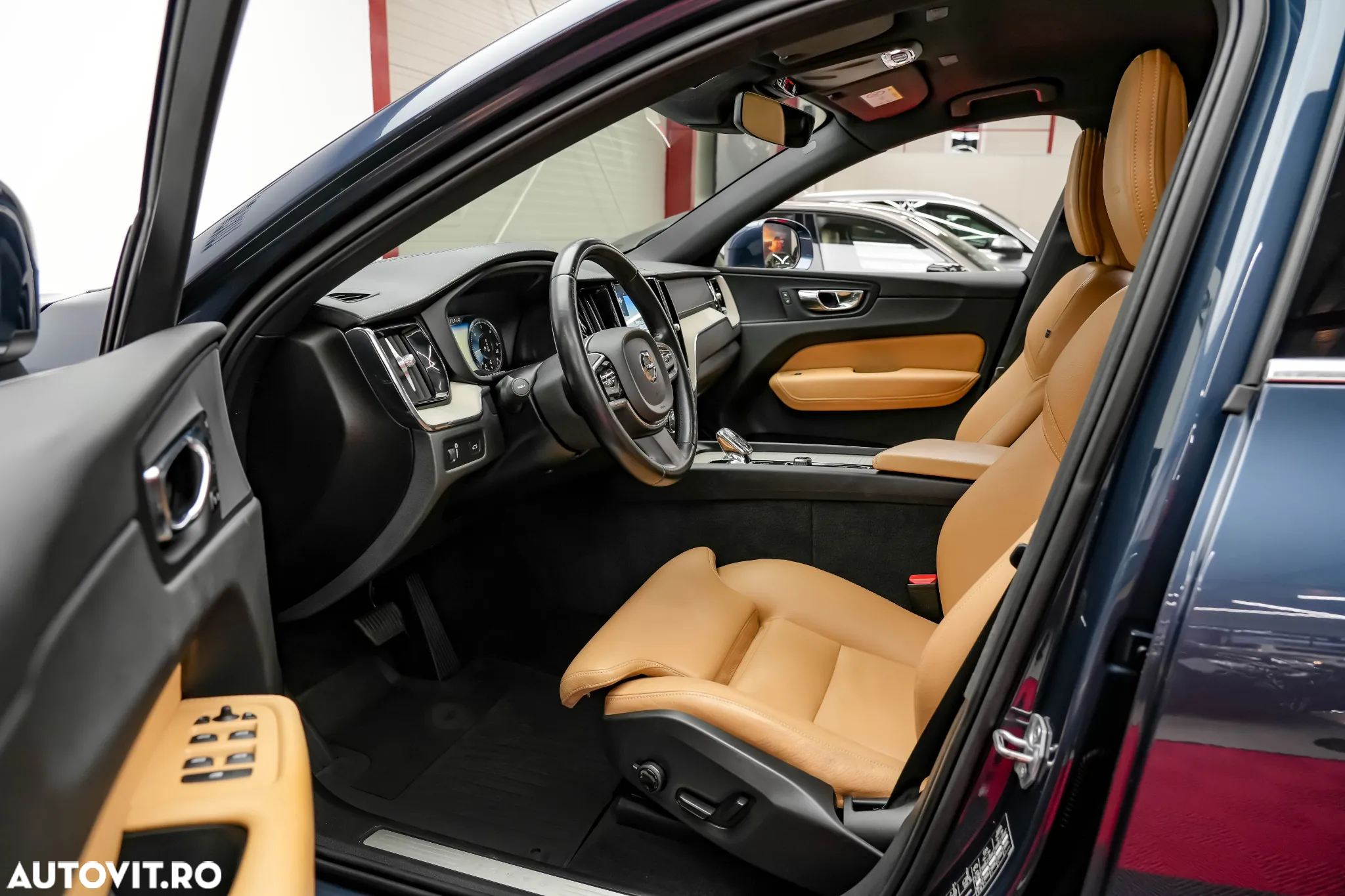 Volvo XC 60 B4 MHEV AT8 AWD Inscription - 4