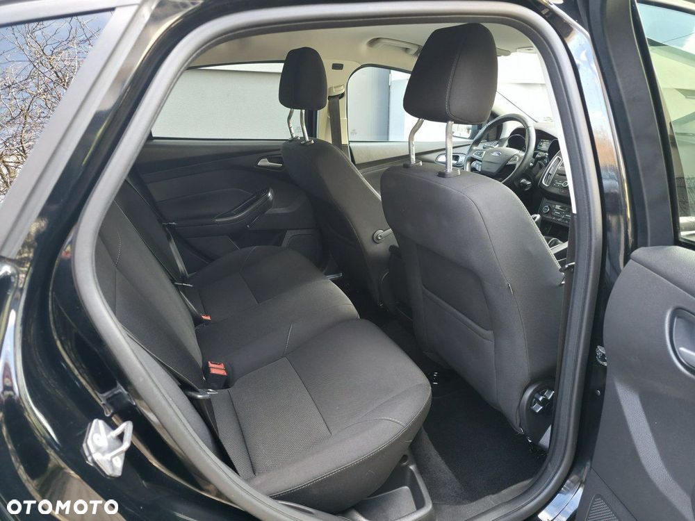 Ford Focus - 8