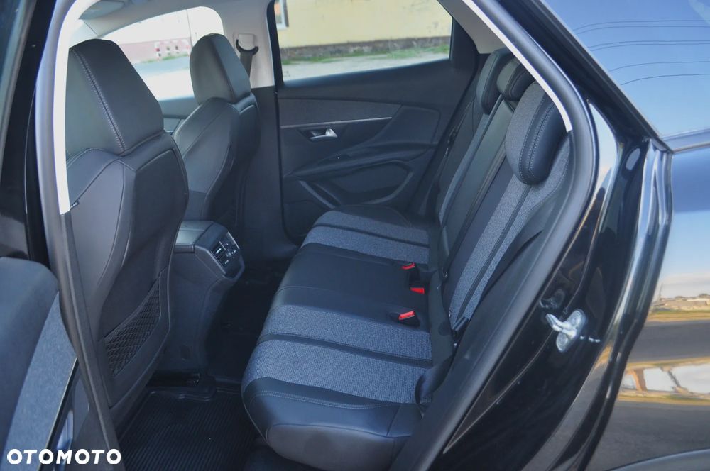 Peugeot 3008 PureTech 130 Style - 31