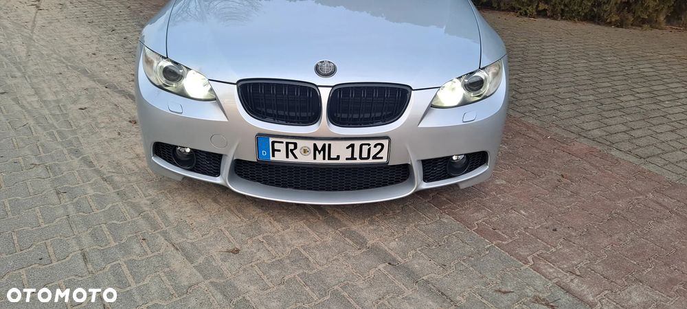 BMW Seria 3 320i - 35