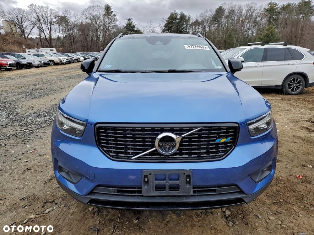 Volvo XC 40 - 5
