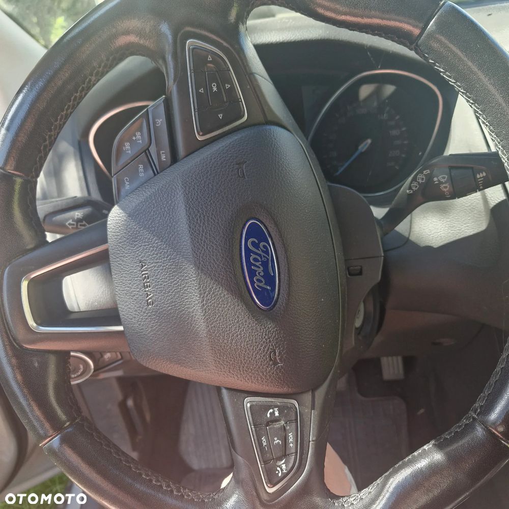Ford Focus 1.5 TDCi Black Edition - 6