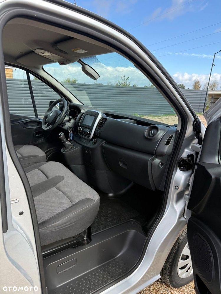 Renault Trafic - 22