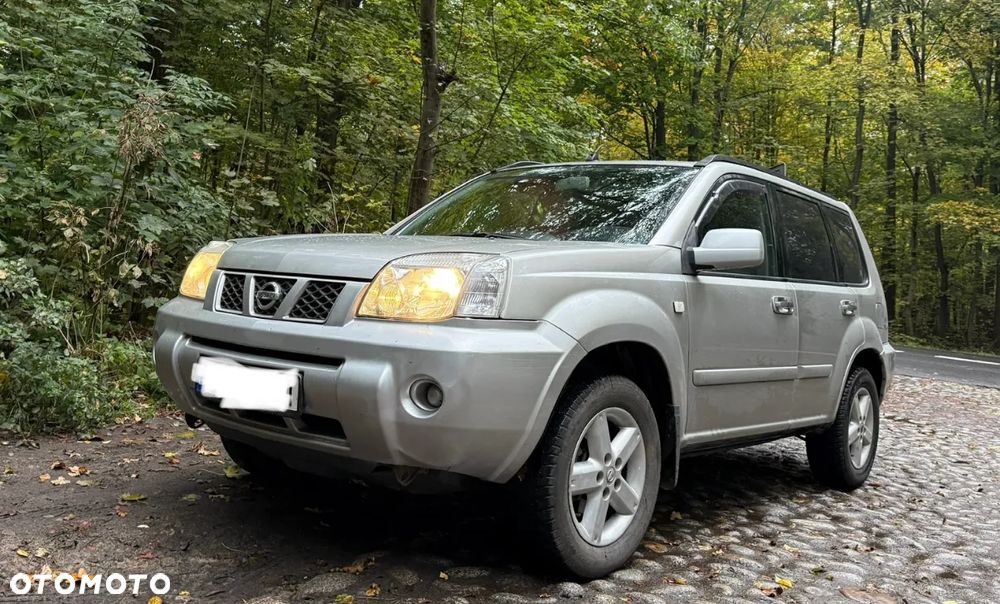 Nissan X-Trail 2.2 dCi 4x4 Sport - 2