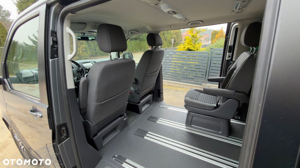 Volkswagen Multivan - 20