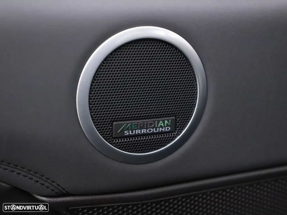 Land Rover Discovery 2.0 SD4 HSE Luxury Auto - 16