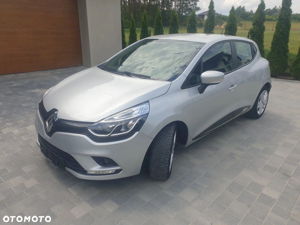 Renault Clio - 1
