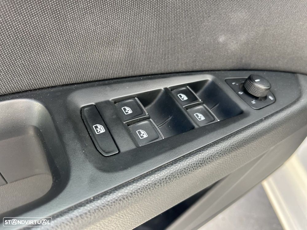 SEAT Leon 1.6 TDI FR S/S - 14
