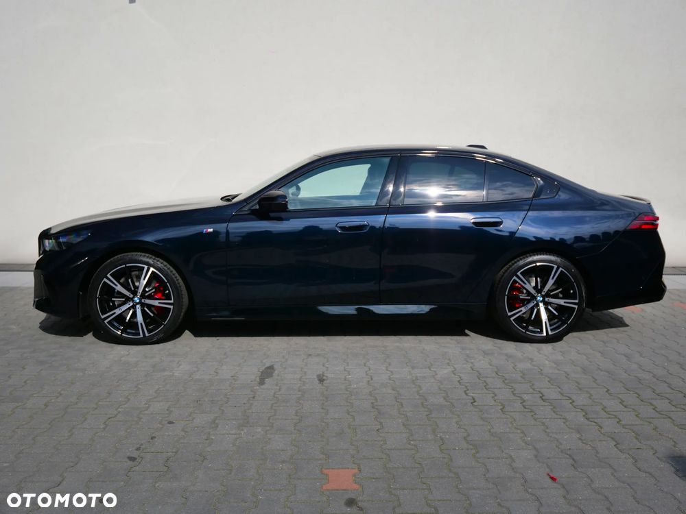 BMW Seria 5 520d xDrive - 5