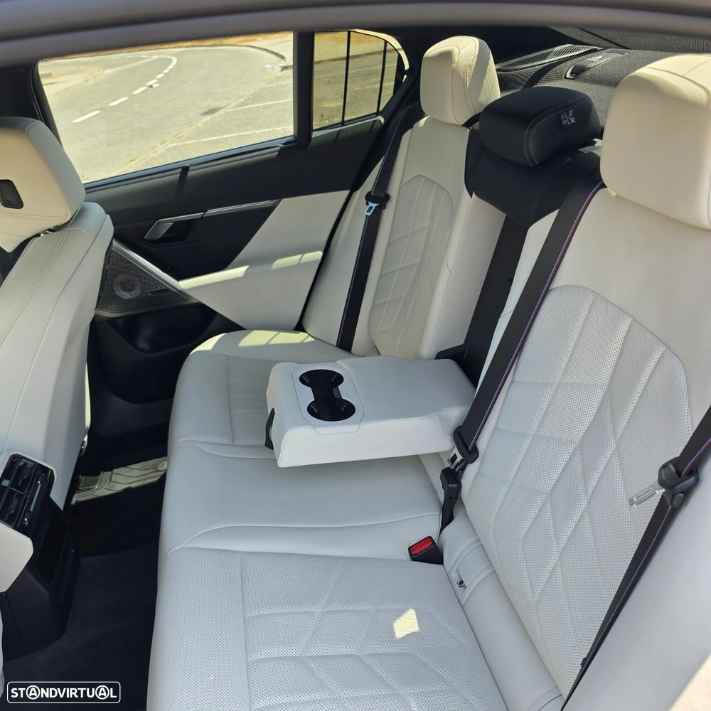 BMW i5 M60 xDrive Pack Desportivo M Pro - 12