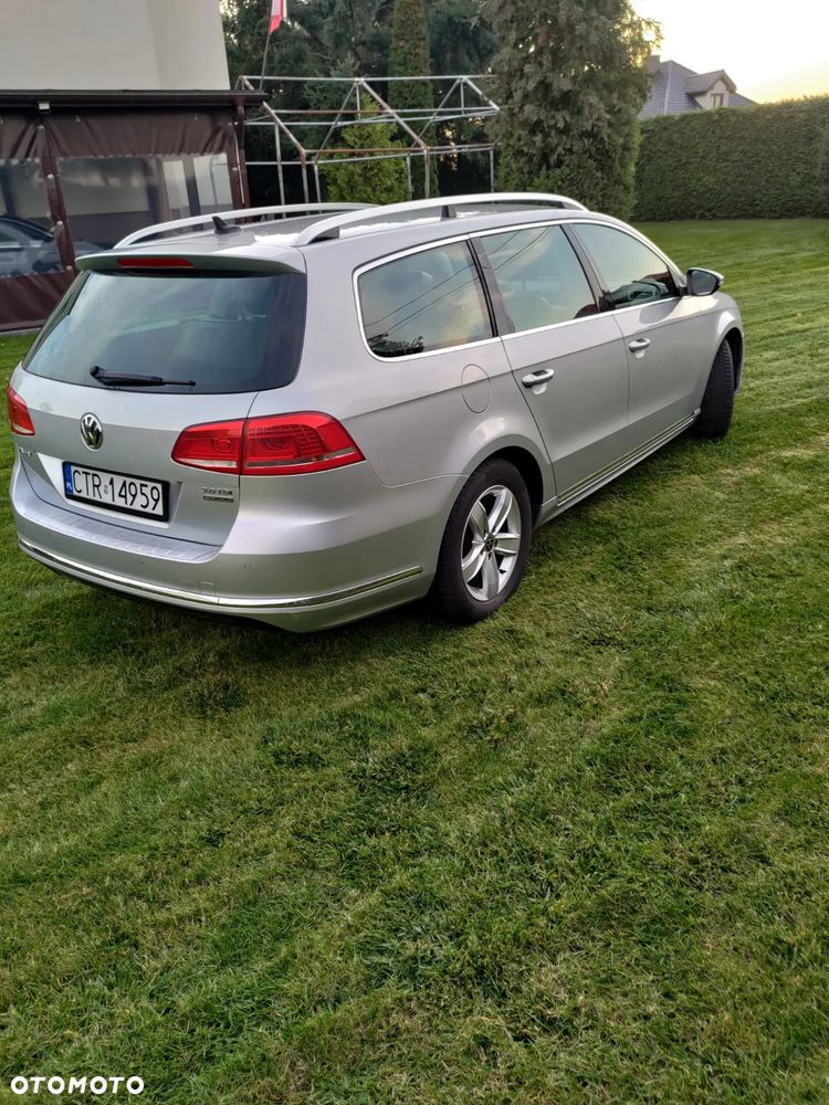 Volkswagen Passat 2.0 TDI Highline R-Style DSG - 12