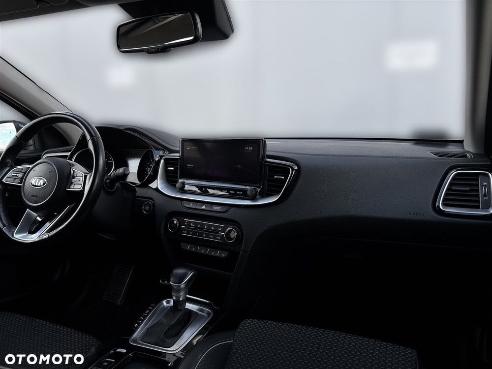 Kia XCeed 1.6 T-GDI L Business Line DCT - 14