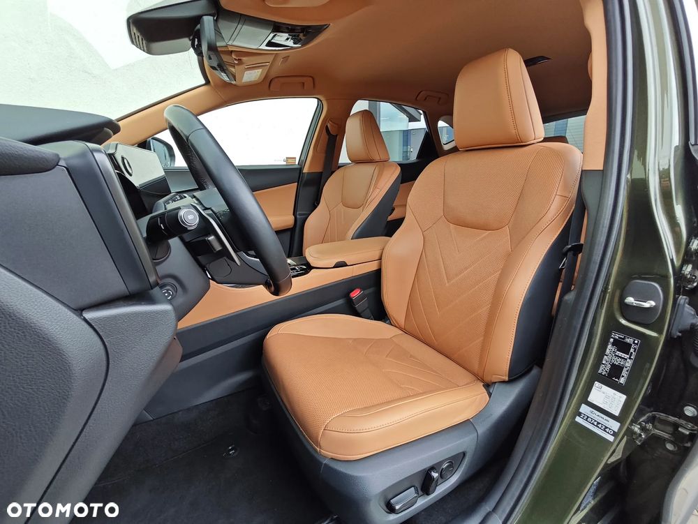 Lexus NX 450h+ Omotenashi AWD - 11